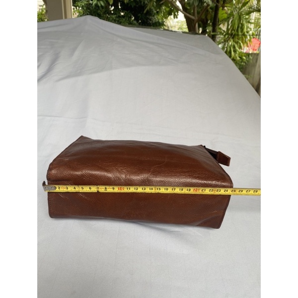 Túi chuẩn si. Túi qua sử dụng. Khách vui lòng xem hình nếu muốn biết thêm thông tin sản phẩm mời khách vô chat . Thanks.