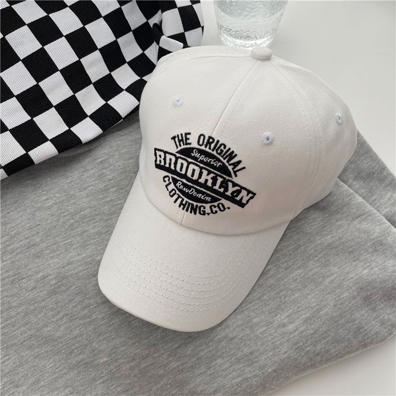 Mũ Lưỡi Trai Che Nắng Vành Cong Thêu Họa Tiết Phong Cách Mùa Hè Mới Dễ Phối Đồ Cho Nam Và Nữ