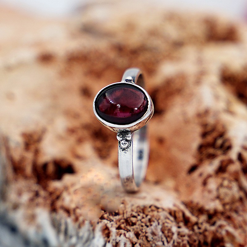 Nhẫn Mạ Bạc 925 Đính Đá Garnet