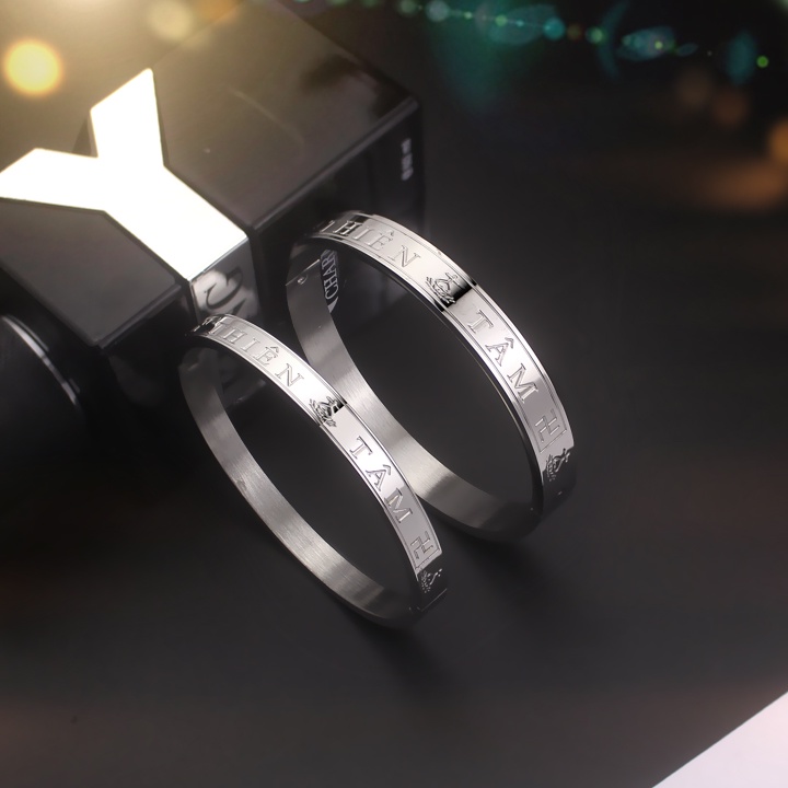 Vòng tay Thiên Tâm hình tròn, màu trắng sáng đẹp, không đen - Nhiều size - Đeo tay vạn sự may