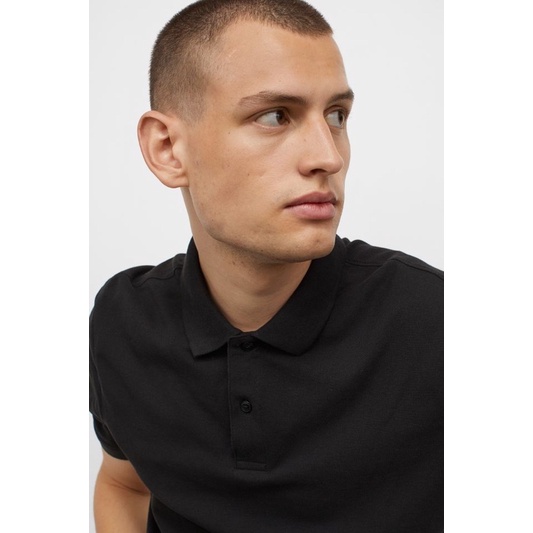 Áo polo HM Áo sơ mi polo bằng vải cotton pi có cổ có gân, cài cúc, tay ngắn có đường viền và xẻ tà ở hai bên | BigBuy360 - bigbuy360.vn