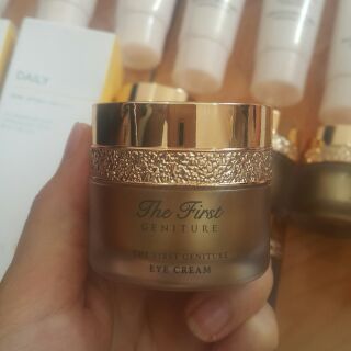 KEM DƯỠNG MẮT CAO CẤP OHUI THE FIRST