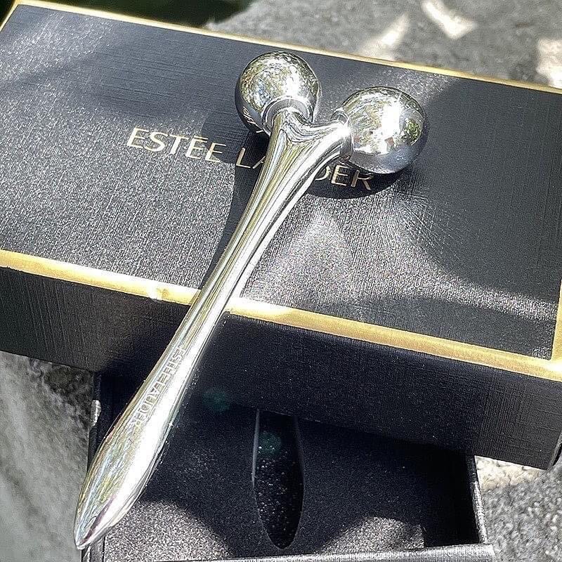 Cây lăn massage mắt Estee Lauder