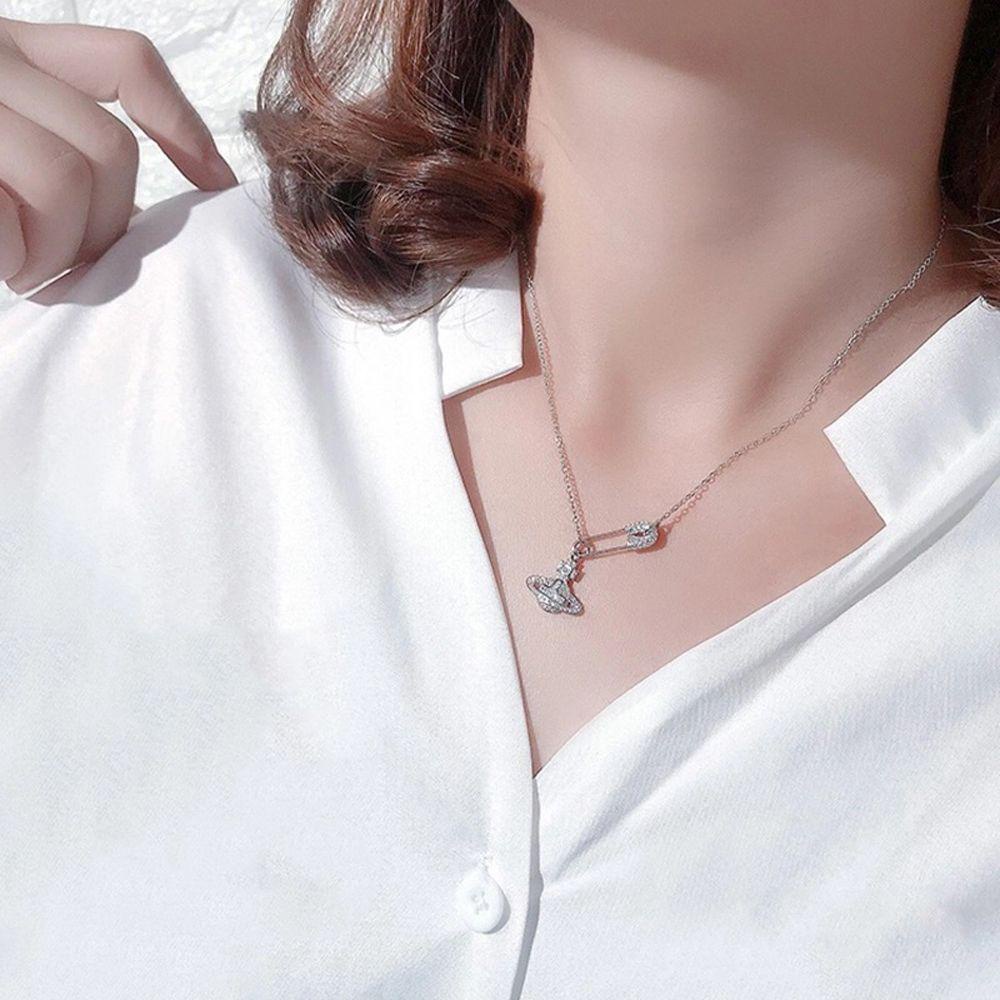 LILYES Dây Chuyền Mặt Hình Hành Tinh Phong Cách Vintage Thanh Lịch Cho Nữ
