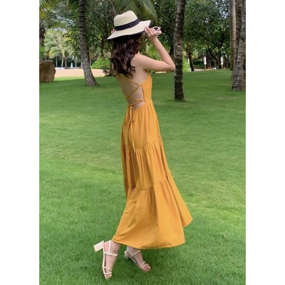 Đầm váy maxi vàng nghệ đan dây sau đi biển | BigBuy360 - bigbuy360.vn