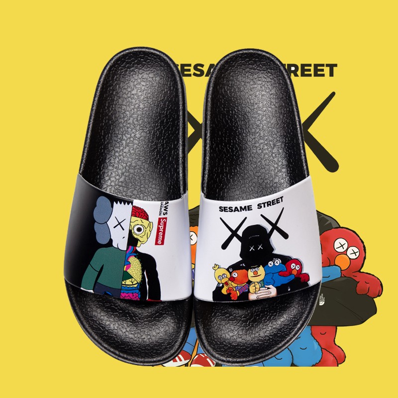 Dép Kaws hình người Unisex