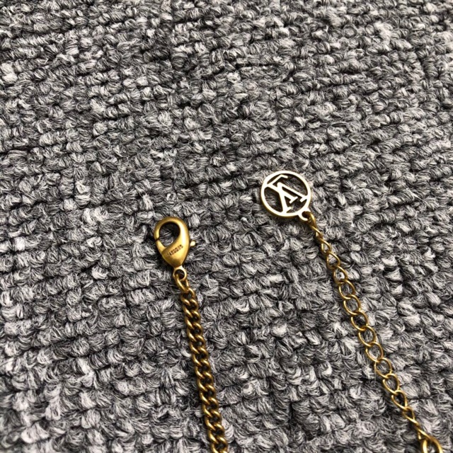 Vòng cổ L0uis Vuitt0n flower neck chain
