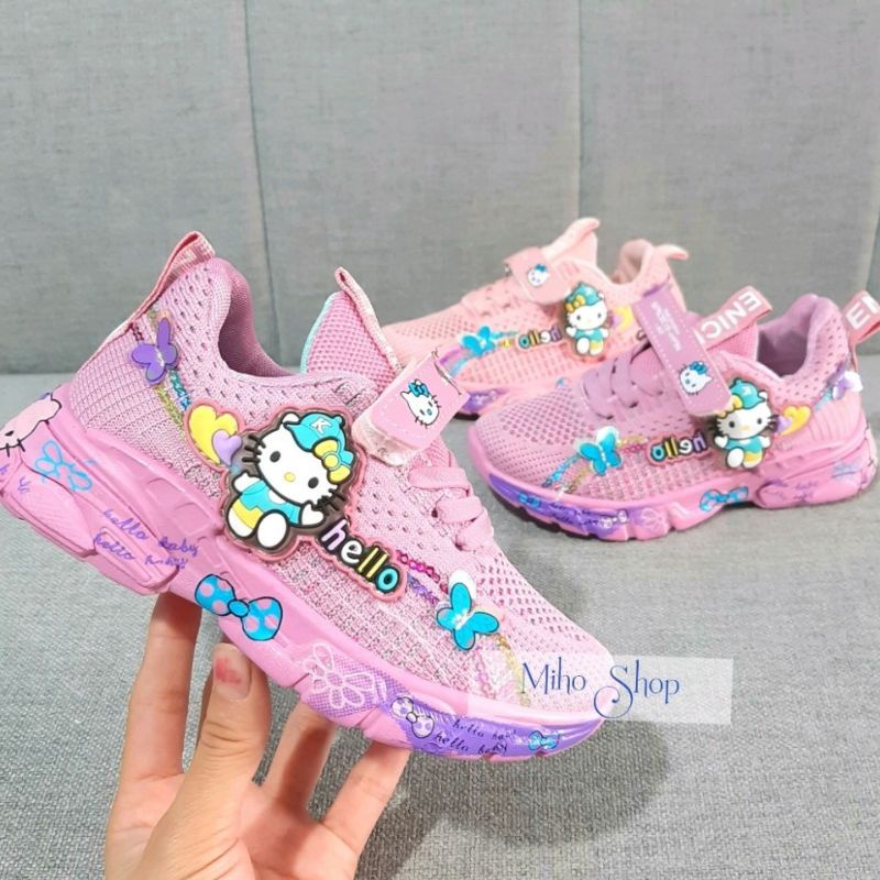 Giày thể thao cho bé gái