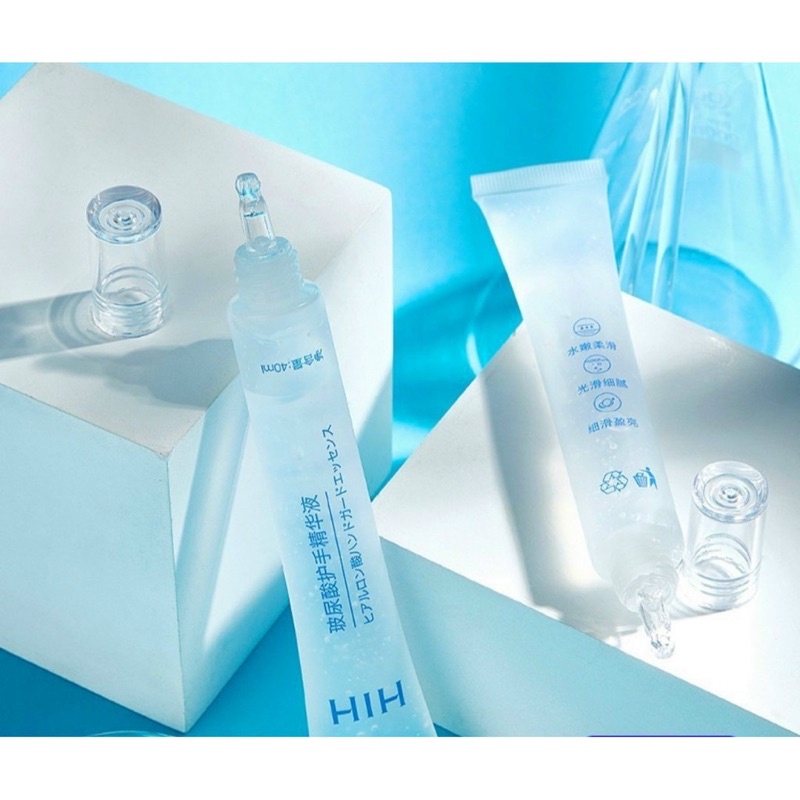 Gel giưỡng ẩm cho tay chân là loại kem giữ ẩm bôi cho tay , chân có tác dụngj dưỡng ẩm ,chống nếp nhăn làm trẻ hóa lànda