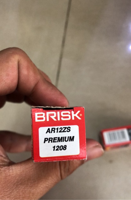 Bugi Brisk Premium AR12ZS chân dài 360 độ