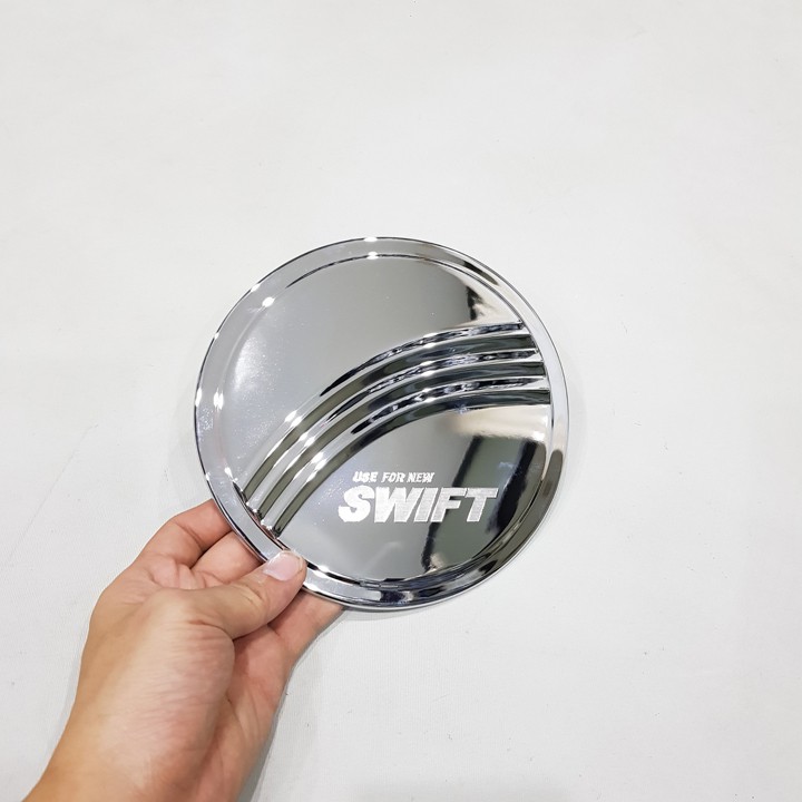Ốp nắp đậy bình xăng Suzuki Swift 2019