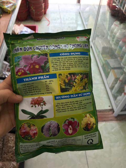 Phân bón chuyên dùng cho phong Lan 555