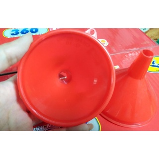 Phễu rót bằng nhựa