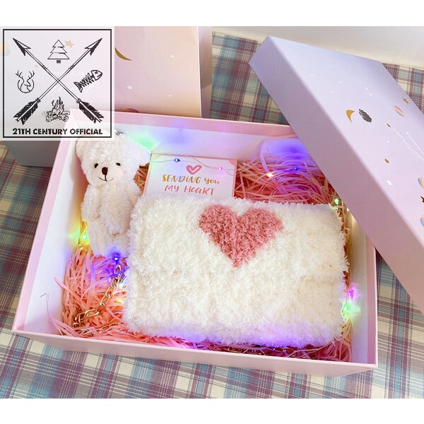 Túi Tự Đan Thêu Trái Tim, Túi Xách Handmade Đeo Chéo Bày Tỏ Tình Cảm Dịp Valentine