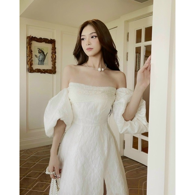 Đầm gấm cúp ngực tay bồng