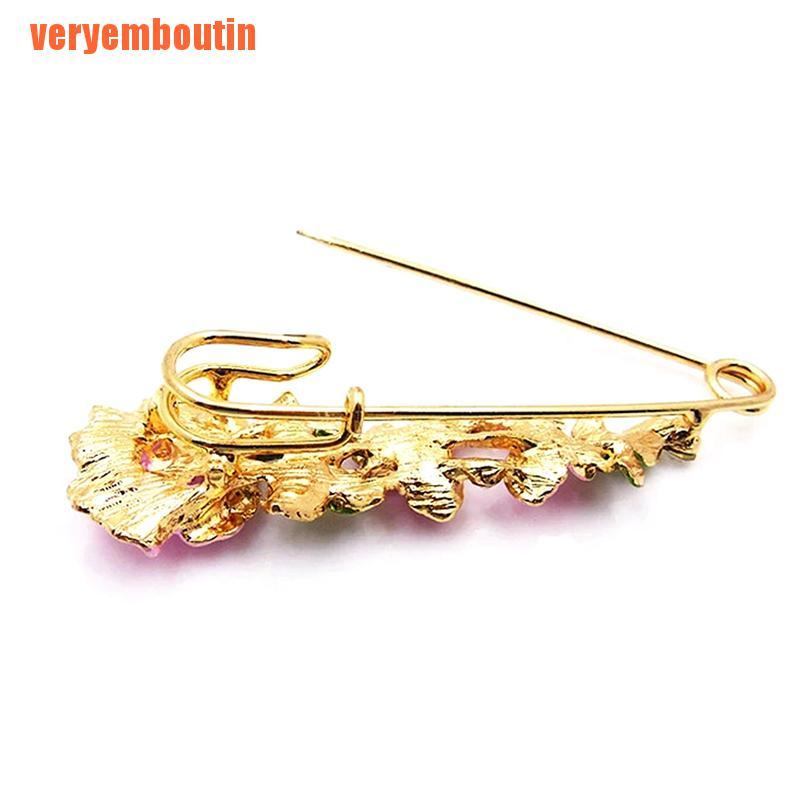 Trâm Cài Áo Hình Hoa Đính Đá Sang Trọng Cho Nữ