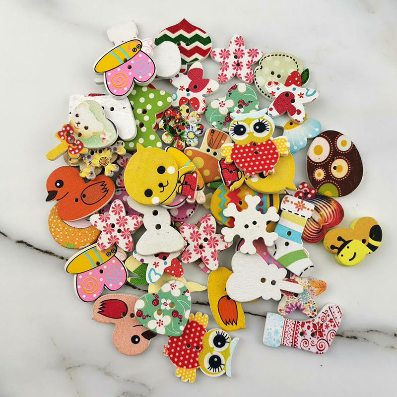 Set 50 Cúc Áo Bằng Gỗ Kiểu Dáng Hoạt Hình Dễ Thương Xinh Xắn