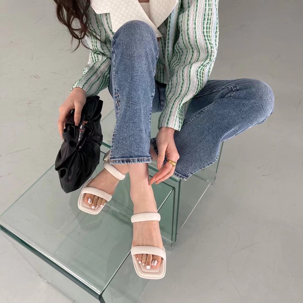 Dép gót vuông 2 quai ngang 6883 - Kachi House