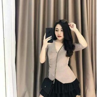 Áo len chéo vạt
