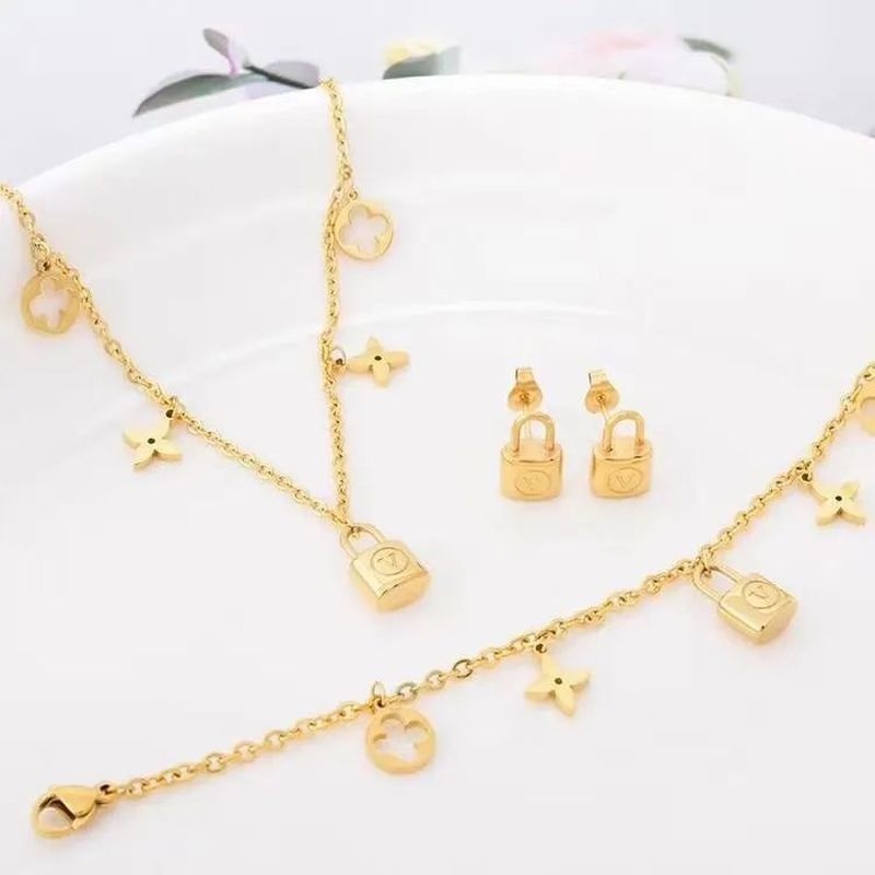 Dây Chuyền Thép Titan Không Gỉ Mặt Cỏ Bốn Lá Thiết Kế Đơn Giản Chất Lượng Cao Dễ Phối Đồ