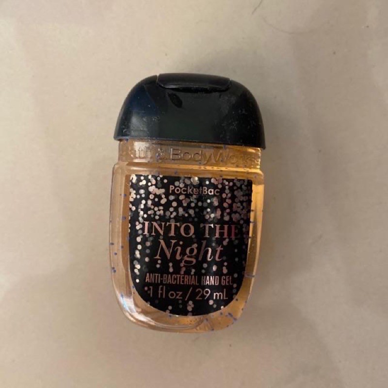 BILL US - BỘ SẢN PHẨM SET 2 CHAI INTO THE NIGHT BATH AND BODY WORKS FULLSIZE | Thế Giới Skin Care