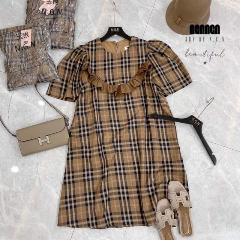 Đầm bầu burberry màu nâu dáng xuông công sở