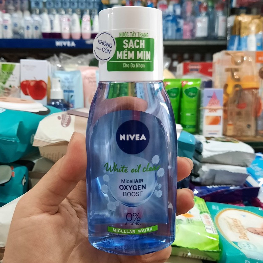 Nước Tẩy Trang Giúp Kiểm Soát Nhờn và Mụn Nivea Make Up Clear 125ml