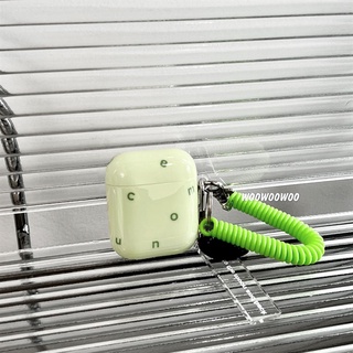ỐP LƯNG MÀU XANH LÁ CÓ CHỮ VÀ DÂY ĐEO KÈM THEO DÀNH CHO AIRPOD