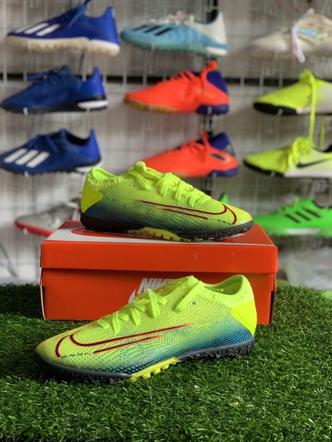 [Tặng tất và box] Giày đá bóng Mercurial Vapor 13 Pro 39-43 (ảnh thật và clip) | BigBuy360 - bigbuy360.vn