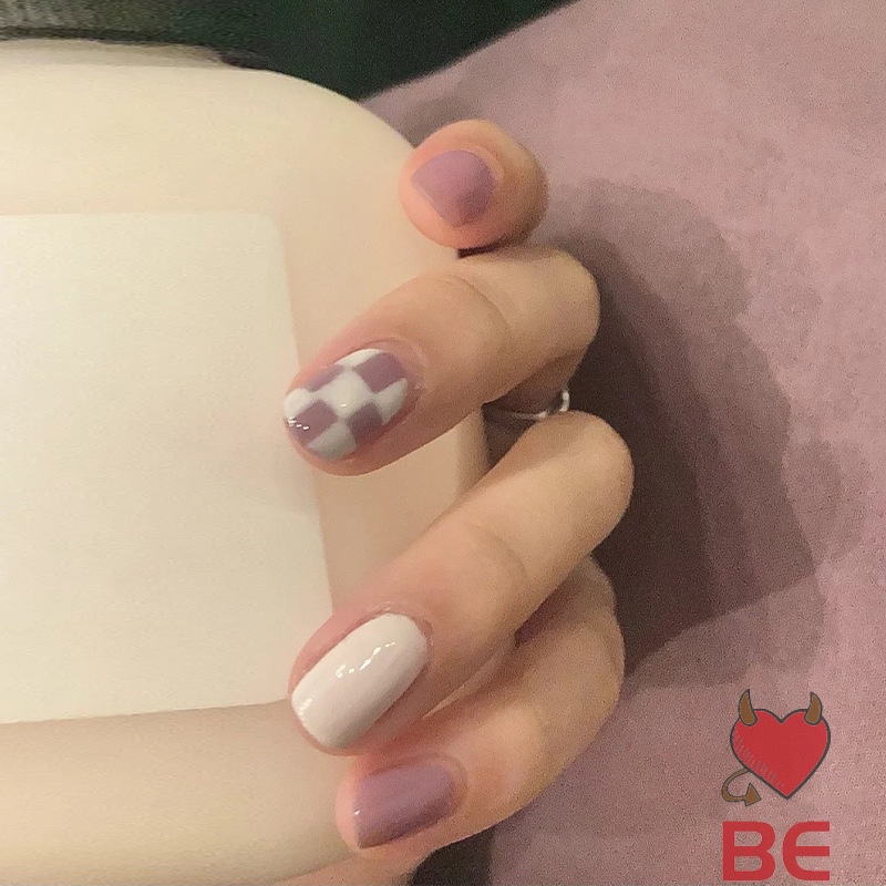 YADORNOS Set 24 miếng gắn móng họa tiết caro ngọt ngào keo có thể tháo rời tiết kiệm thời gian