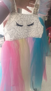 Váy pony cầu vồng