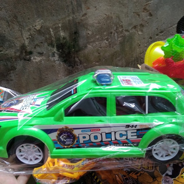 Đồ chơi xe cảnh sát cỡ to