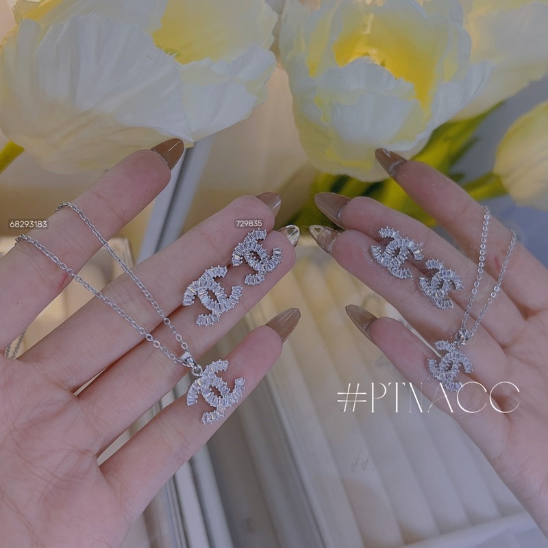Bộ dây chuyền, vòng cổ, bông tai, khuyên tai đính đá paguet logo thương hiệu đơn giản nhỏ xinh . PTNACC