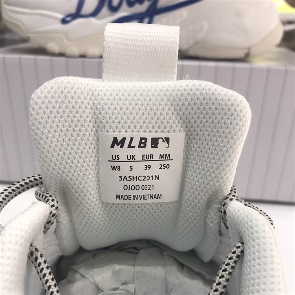 Giày thể thao MLB NY Yankees Big Ball Chunky Lite Sneaker