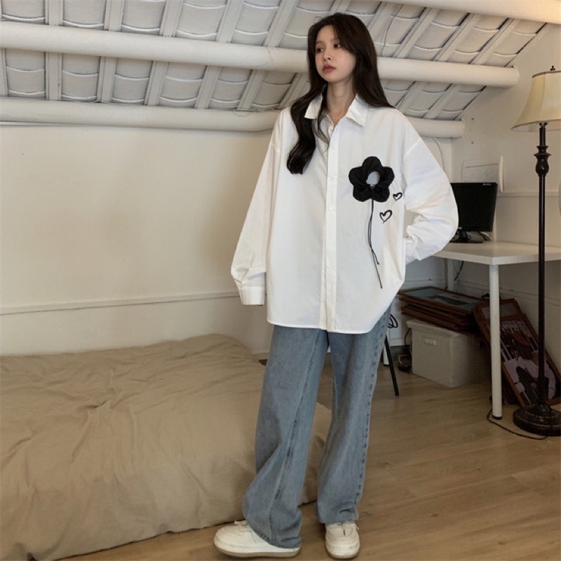 Áo sơ mi trắng kiểu hoa phối viền đính hoa tay dài 2023