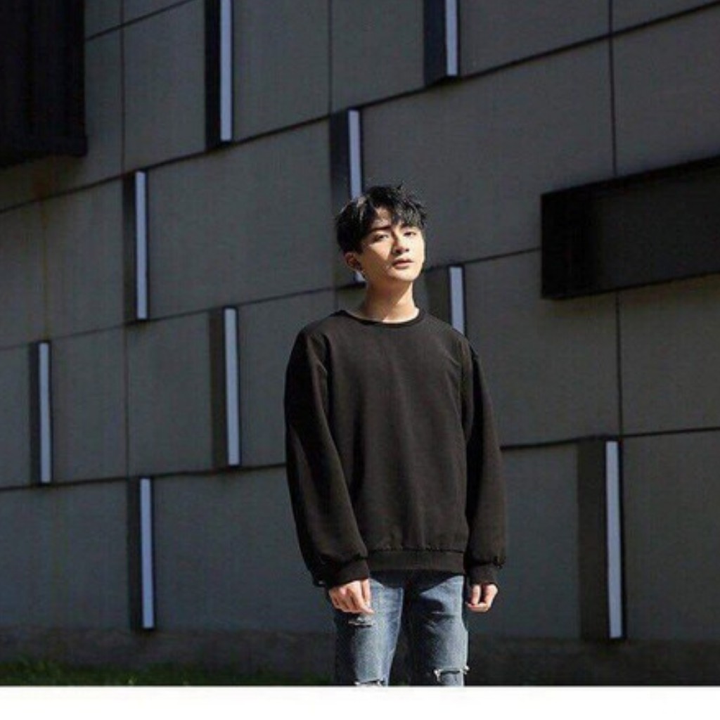 Áo nỉ nam dài tay cổ tròn [ Video +Tặng Vòng Tì Hưu ],Phối Màu Đen Trắng Thời Trang | BigBuy360 - bigbuy360.vn