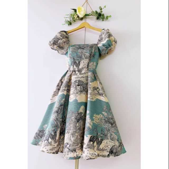 Đầm gấm 3d tay bo