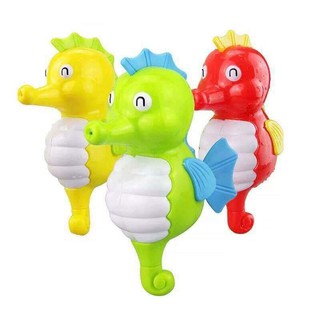 Cá rùa chạy cót thả bồn tắm