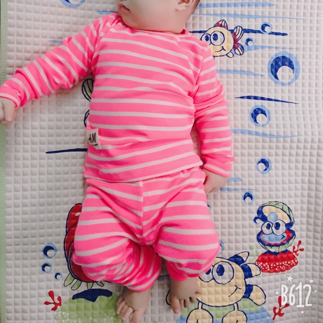 Quần áo trẻ em combo