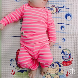 Quần áo trẻ em combo