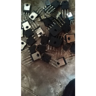Sò âm thanh Transistor D718 hoặc B688 cũ tháo máy.