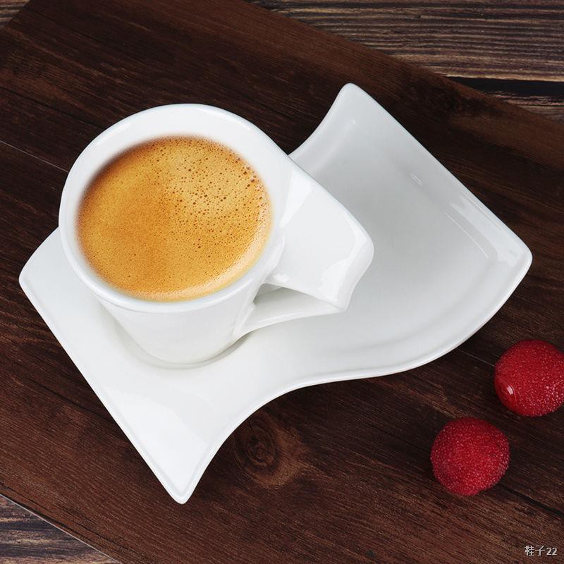 Bộ tách và đĩa cà phê gốm sứ Âu Mỹ sáng tạo miễn phí cốc sóng cappuccino trà sữa