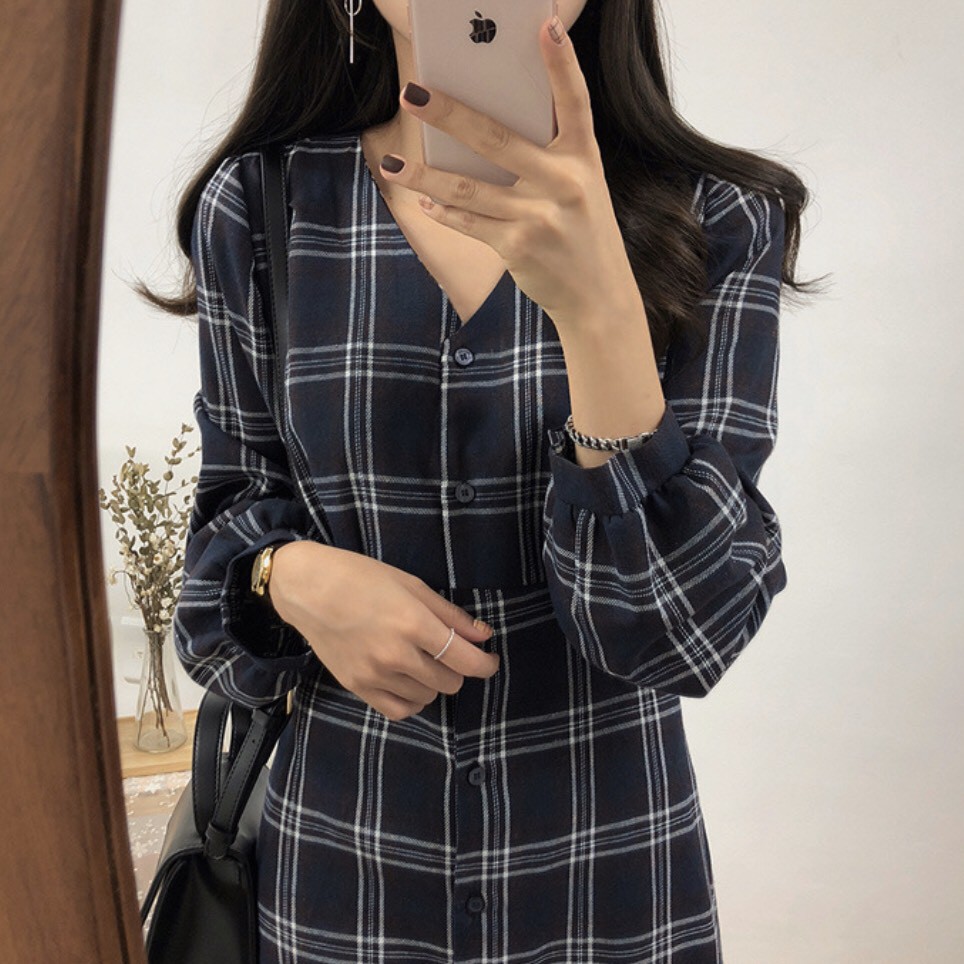 Váy dài vintage caro cổ tim form suông phối khuy phong cách ulzzang Hàn Quốc V12 - Peyy Clothing | BigBuy360 - bigbuy360.vn