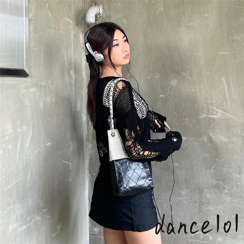 Áo Sweater Cổ Tròn Tay Dài Màu Trơn 1O1