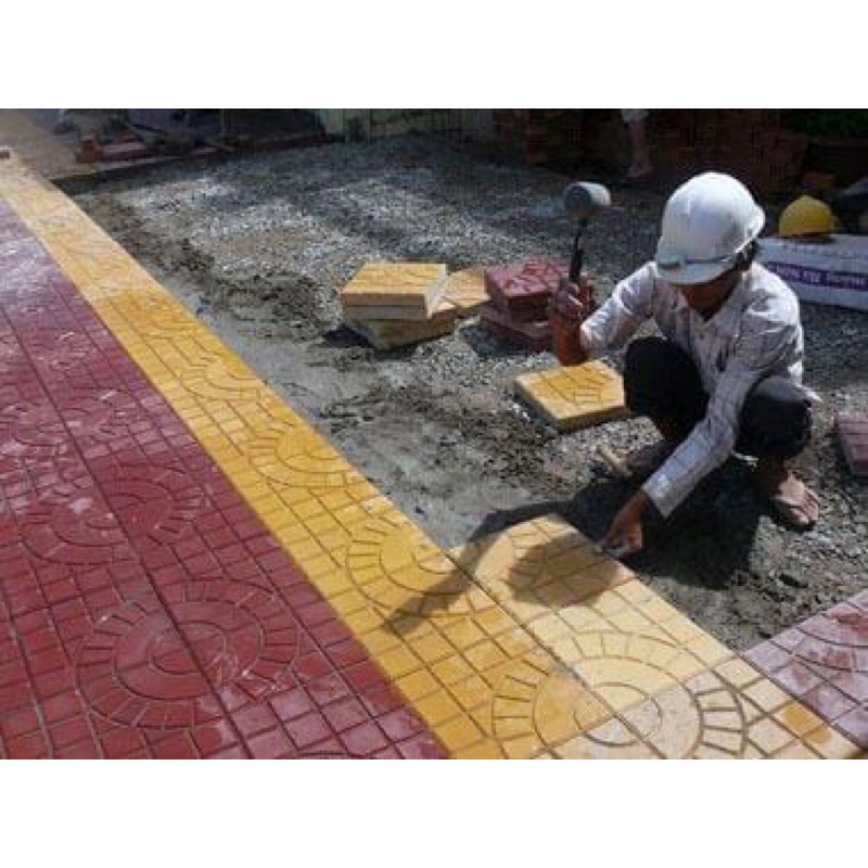 Tổng Kho Bán Lẻ Khuôn Đổ Xi măng Lát Sân Vườn kt 40/40/3,5cm