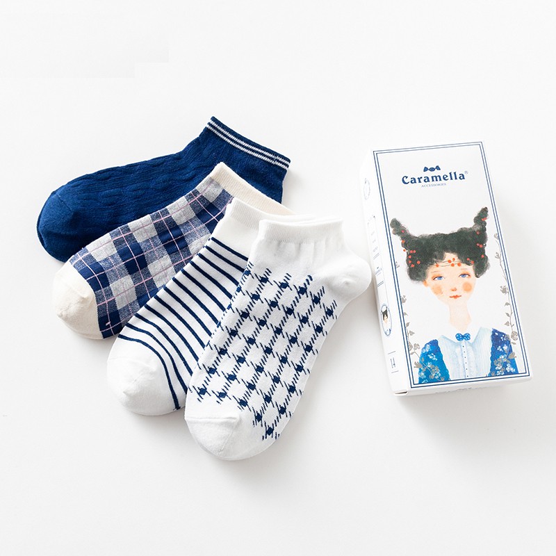 Tất CARAMELLA nữ sinh cổ ngắn đôi cao cấp, set vớ nữ 4 đôi cổ ngắn cute Caro Xanh kèm túi đựng xinh xắn 2023
