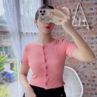 Áo Thun Croptop Có Cúc Cổ Tròn Ngắn Tay Madela Vải Thun Bozip, Ctoptop Đen Cúc Trắng Cổ Tròn Phong Cách Hàn Quốc