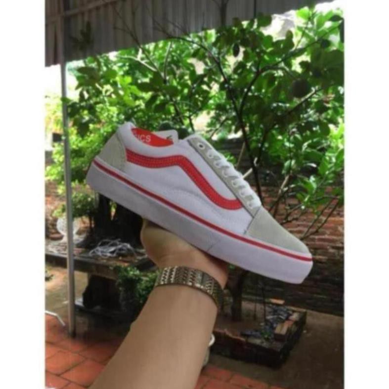 Giày thể thao Vans old skool trắng vạch đỏ, mũi xám