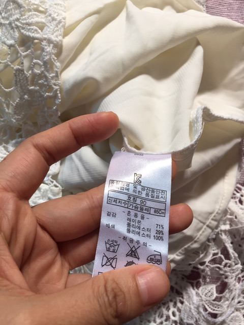 Váy ren Olivia Lau ren xuất Hàn dư