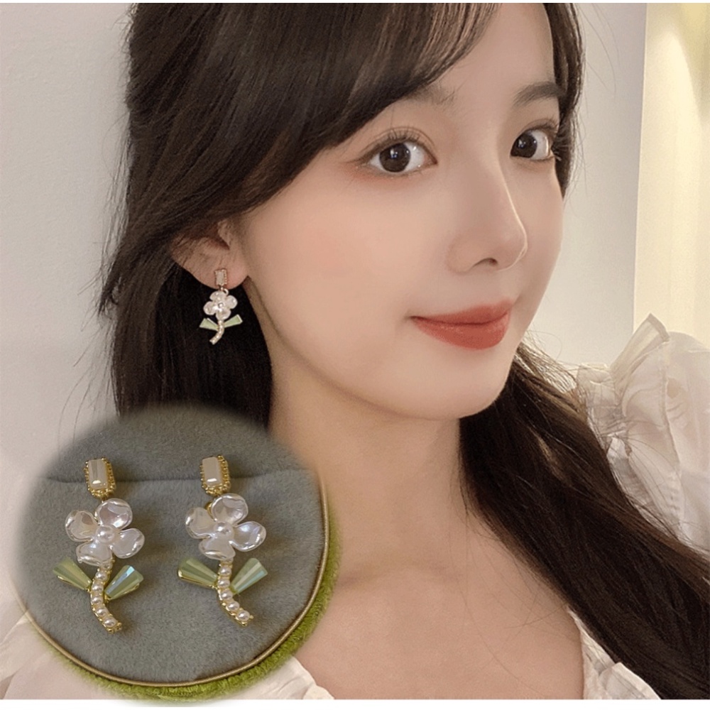 Bông Tai Hoa Tulip Đính Ngọc Trai Hồng Nhẹ Nhàng Đơn Giản Hợp Thời Trang Mới